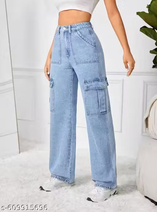 Cargo jeans, women’s denim pants, wide-leg jeans, casual denim wear, high-waist cargo pants, streetwear jeans, loose fit denim, trendy women’s