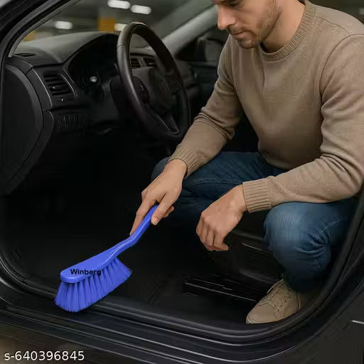 Winberg Carpet Brush