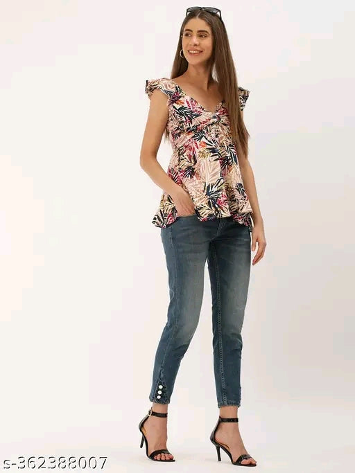 Casual sleeveless women top.