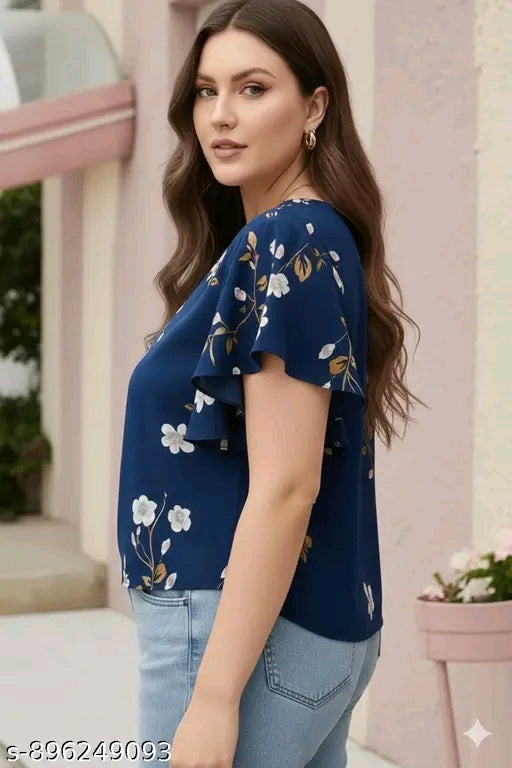 Floral casual short top.