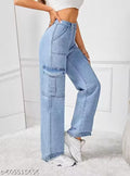 Cargo jeans, women’s denim pants, wide-leg jeans, casual denim wear, high-waist cargo pants, streetwear jeans,